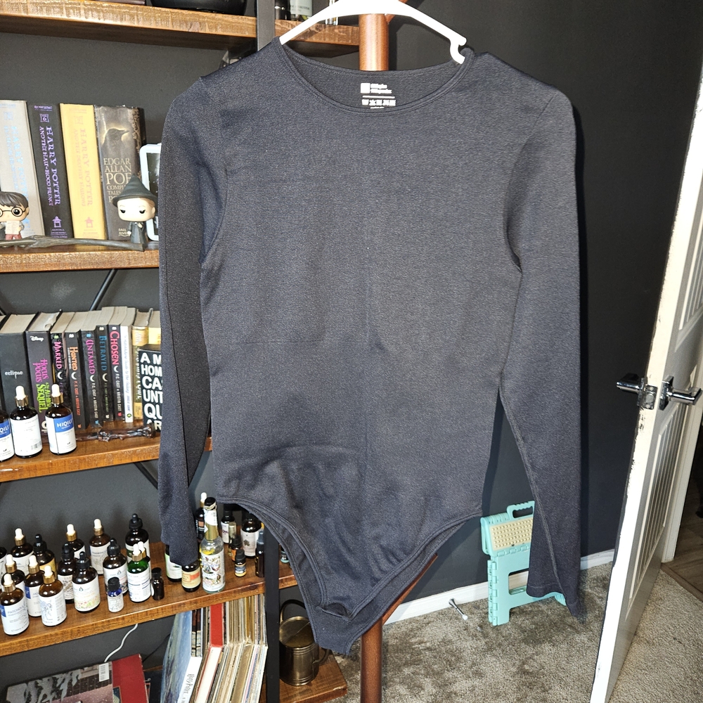 OQQ Women's Black Waist Cinching  Long Sleeve Bodysuit Xl